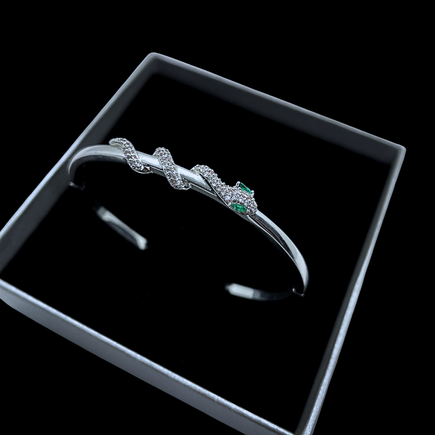 Brazalete Ophira + pendientes sublime de regalo