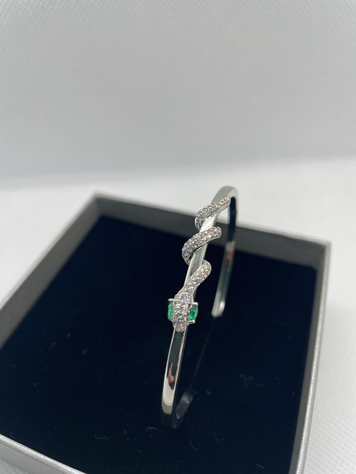 Set Ophira Plata – Elige tus Pendientes de Regalo